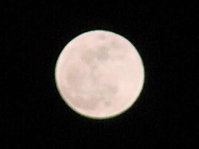 Full Moon Near Horizon