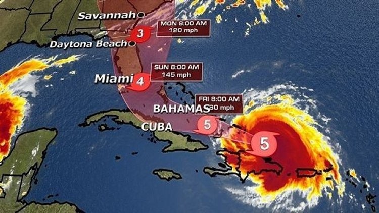 Hurricane Irma approaching southern Florida